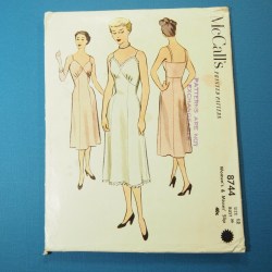 8744 MCCALLS  1951 STRAPPY LONG UNDERBUST SLIP PATTERN 42'' BUST